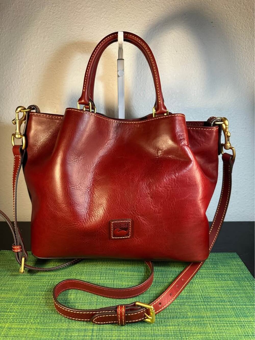 Dooney & Bourke Florentine Leather Large Zip Barlow Satchel – Bordeaux / Red